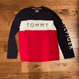 Tommy Hilfiger long sleeve shirt